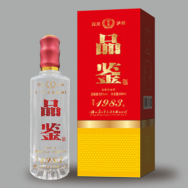 品鑒1983 零售價(jià)52度/1380元，38度/1360元